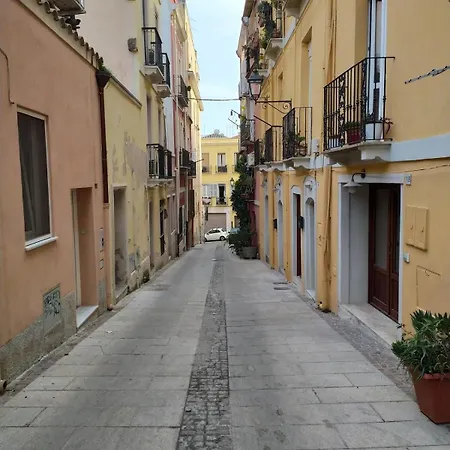 Historic Center Single Independent Poesia